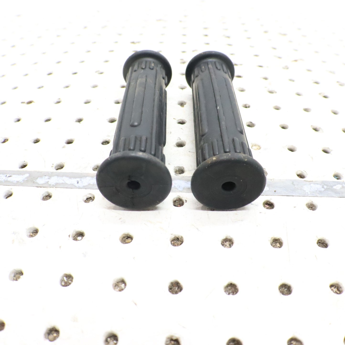 2004 Polaris Sportsman 500 Handlebar Grips 5433834-070