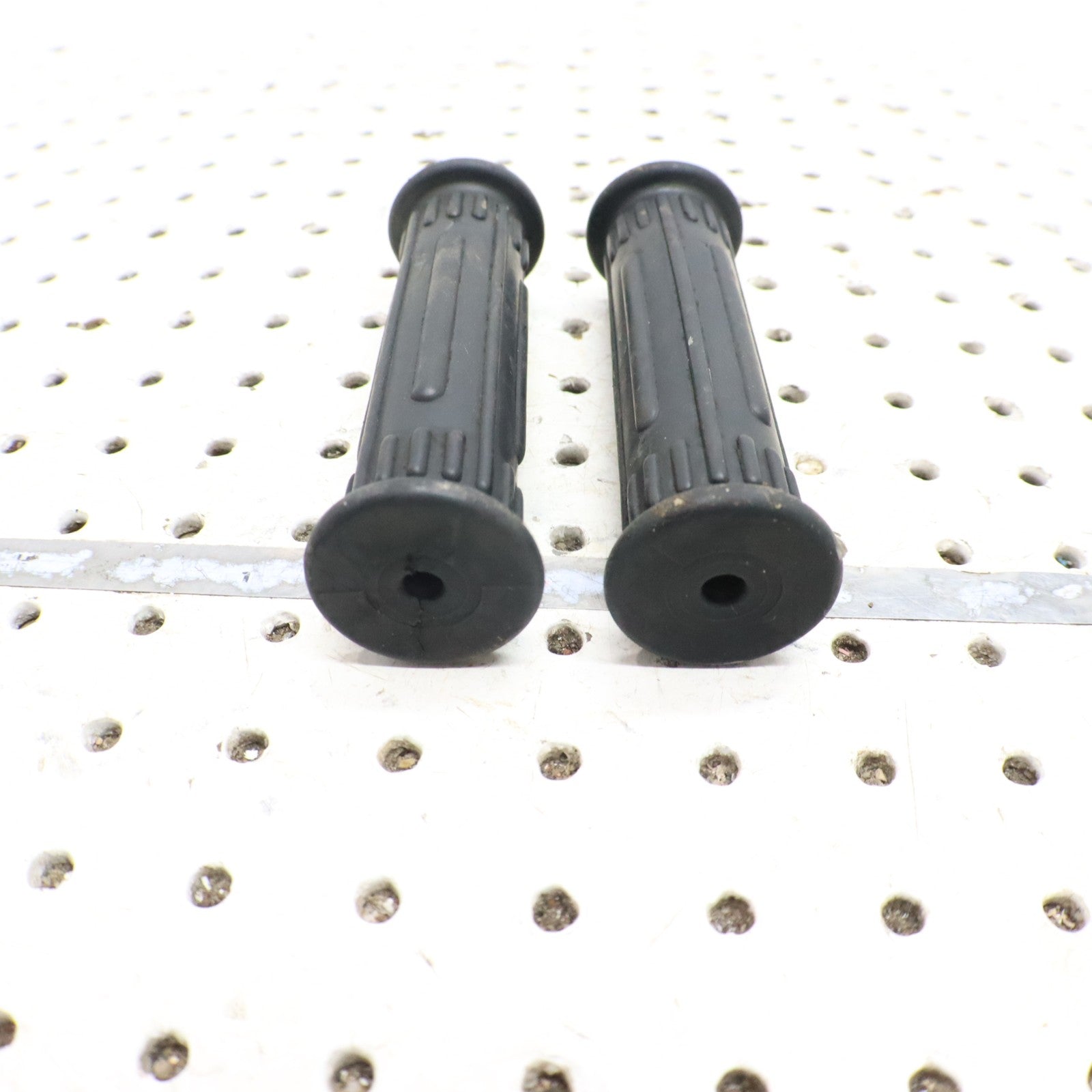 2004 Polaris Sportsman 500 Handlebar Grips 5433834-070