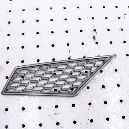 2007 ARCTIC CAT F5 RIGHT HOOD LOUVER SCREEN VENT COVER 4606-700 