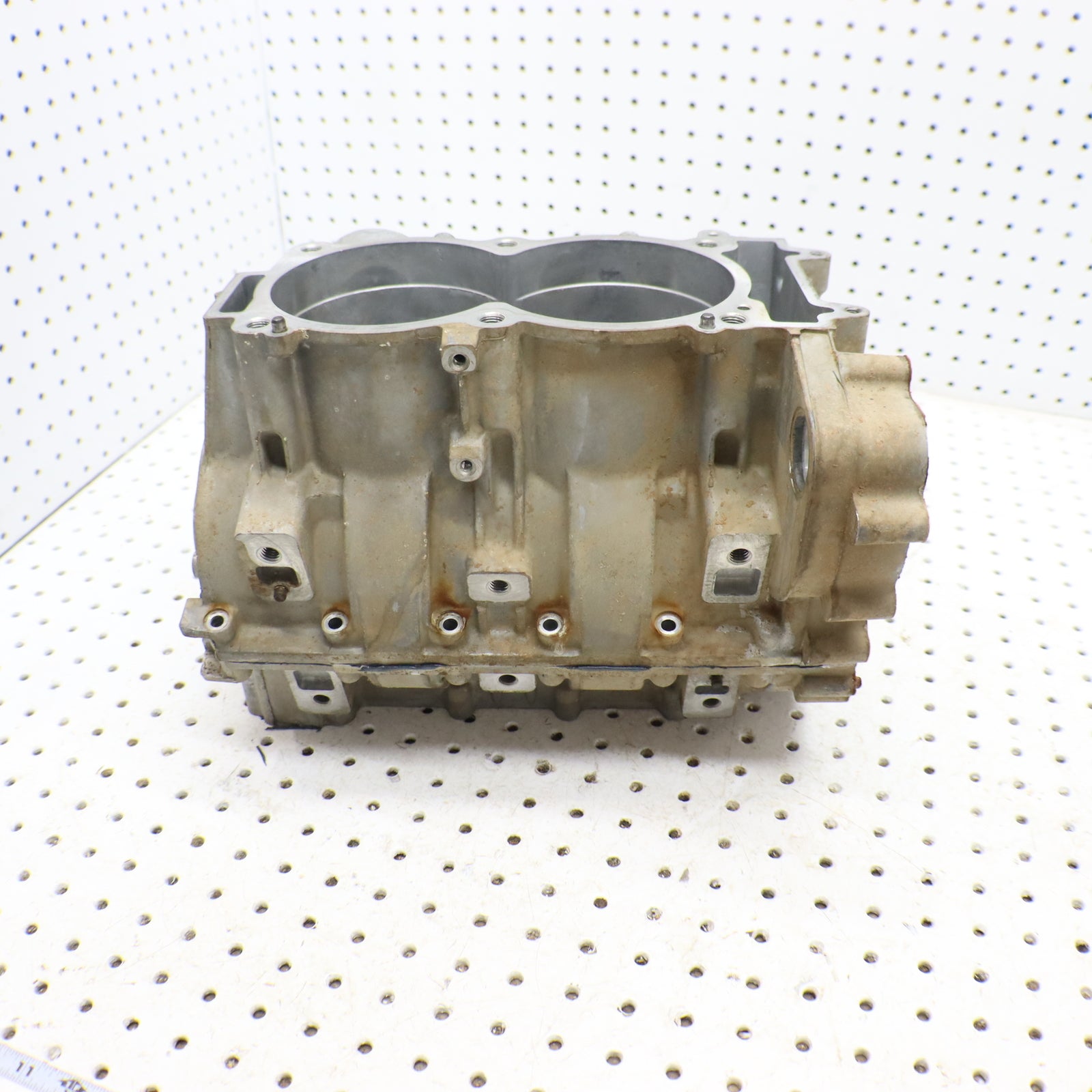 2013 Polaris Ranger Xp 900 Crank Case Engine Case 2204947, 2207371 GOOD!!