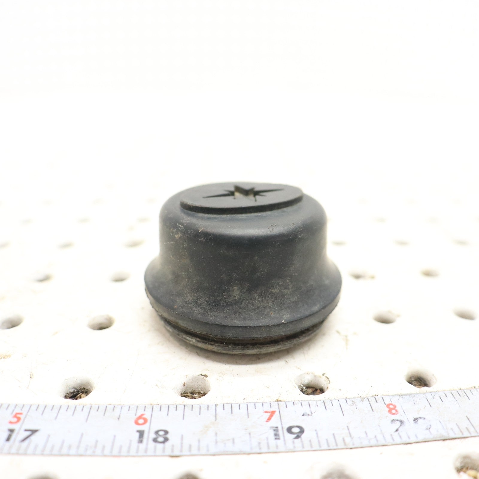 2009 Polaris Sportsman Xp 850 Wheel Hub Cap Cover 5413792; 5413473