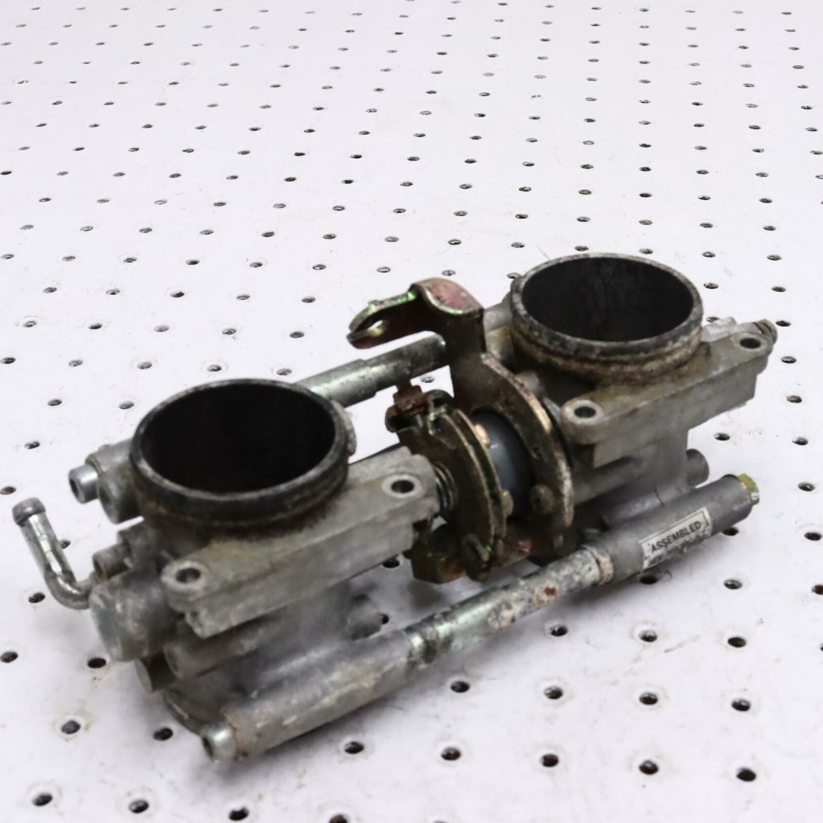 2007 POLARIS IQ 600 MAIN FUEL INJECTORS THROTTLE BODIES BODY 1203213