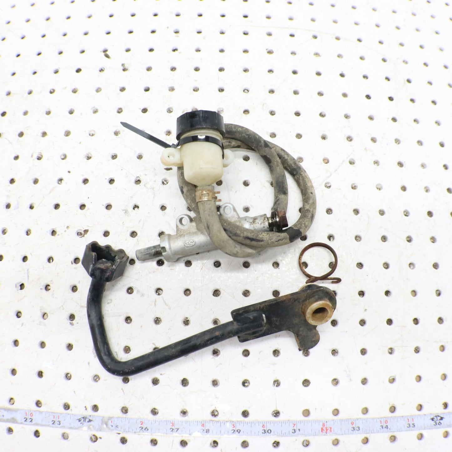 2009 Polaris Sportsman 800 Foot Brake Pedal & Master Cylinder 1911274 1911076-06