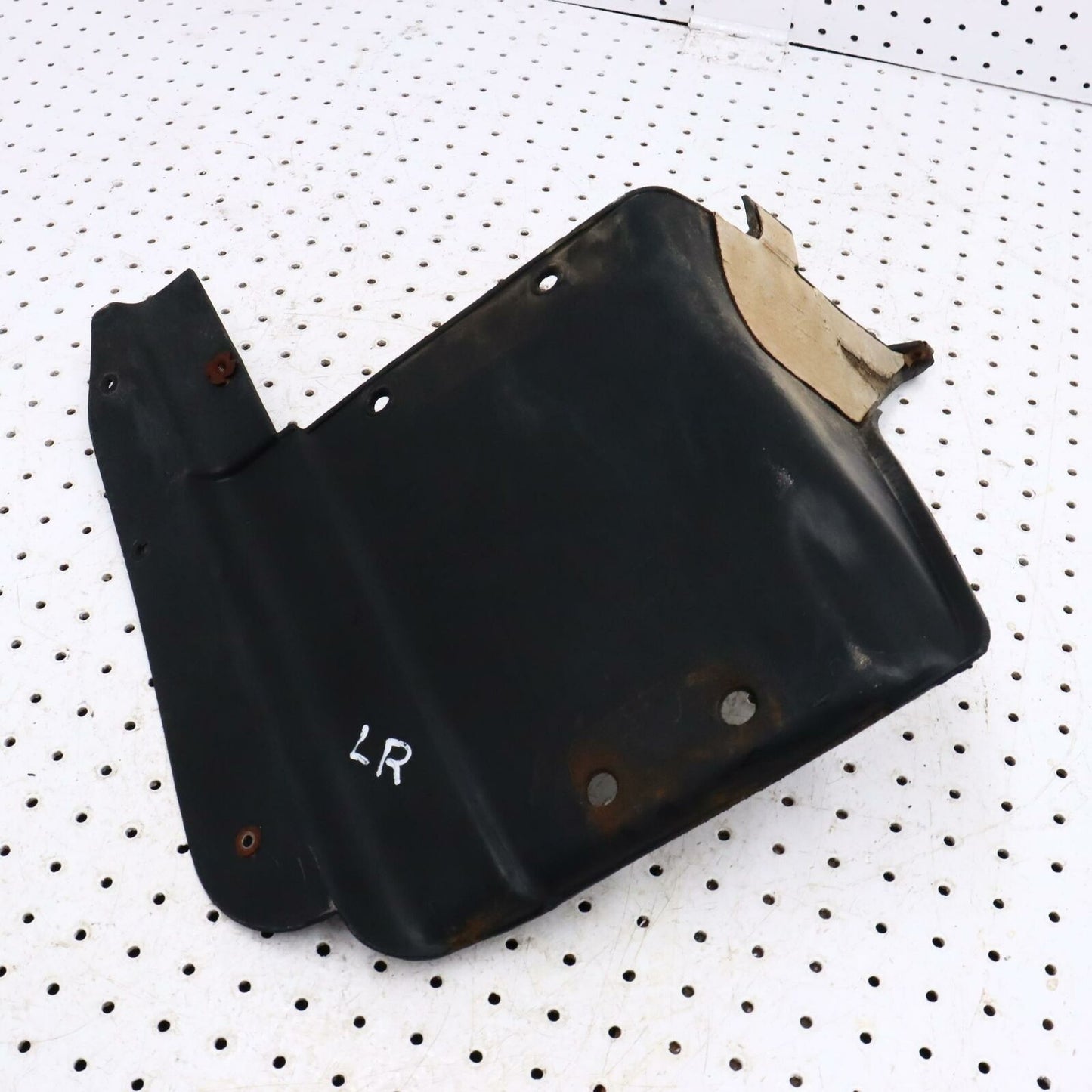 2004 ARCTIC CAT 650 LEFT REAR FENDER FLARE MUD GUARD  1506-372