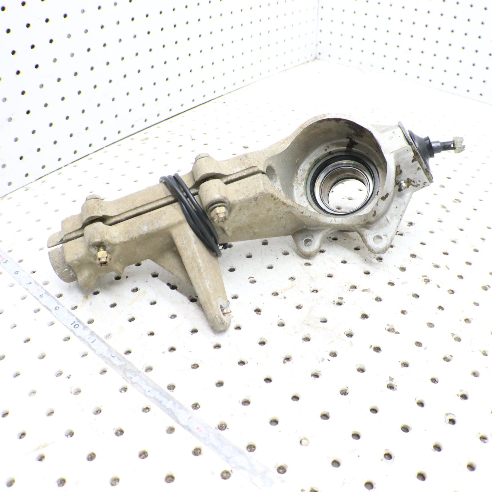 1998 Polaris Xplorer 400l Front Hub Strut LEFT 2200975