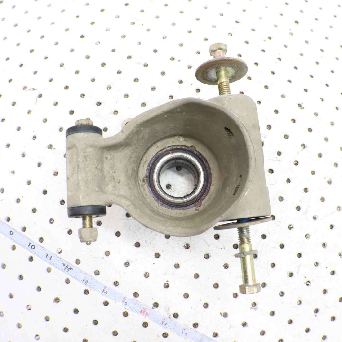 2009 Polaris Sportsman 800 Bearing Carrier Knuckle Rear 5135563 LEFT REAR 