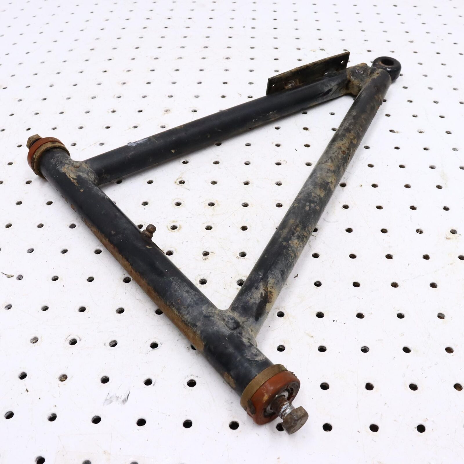 1996 POLARIS XPLORER 300 FRONT RIGHT A ARM 2200532; 2202275 