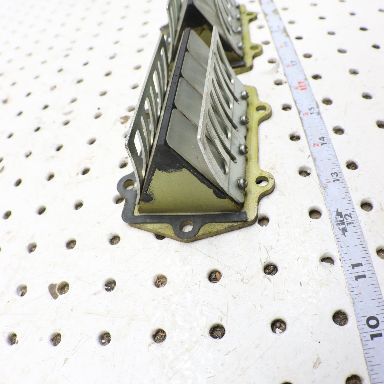 2009 Arctic Cat Crossfire R 8 Intake Reed Block Reeds 3007-534 GOOD