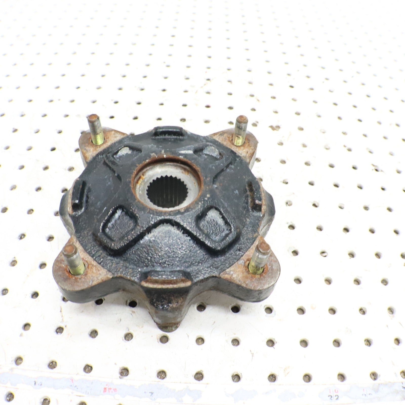 2013 Polaris Ranger 800 Front Wheel Hub 5137659-067