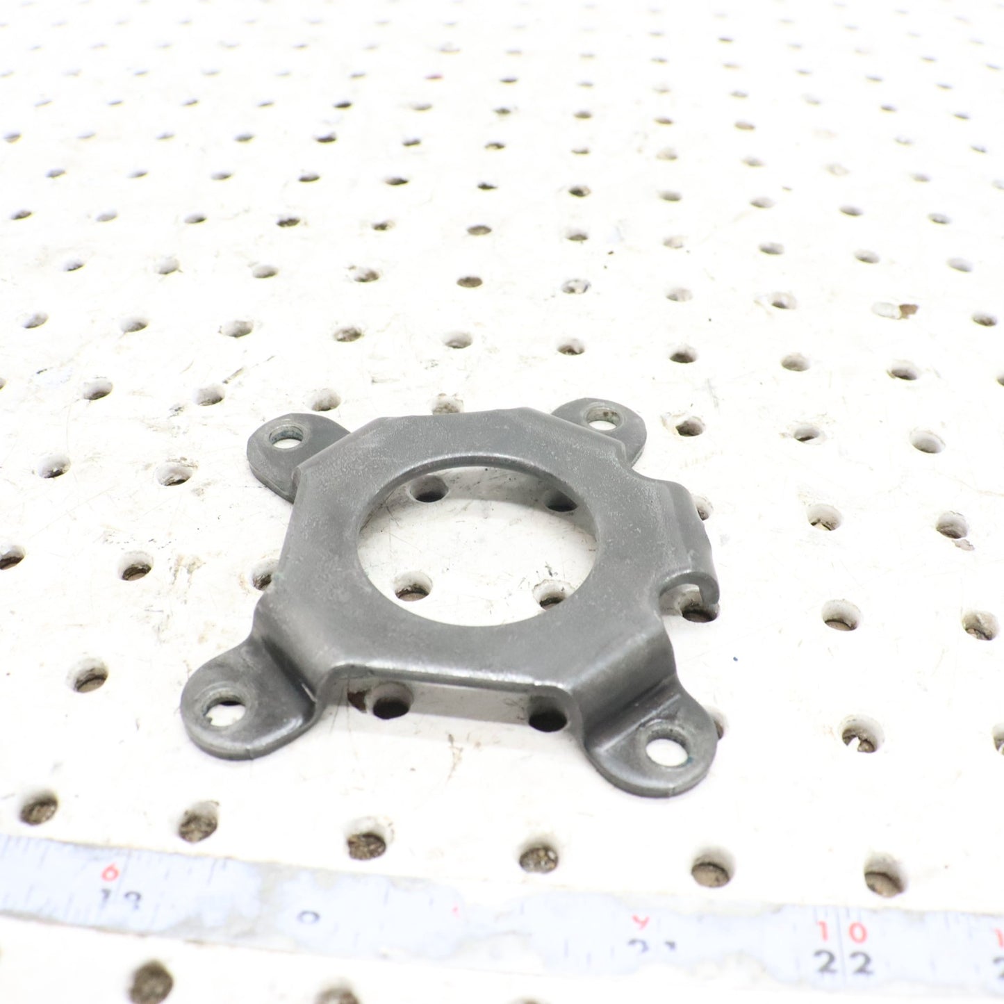 2009 Polaris Sportsman 800 Transmission Gearcase Bearing Cover Retianer 3234122