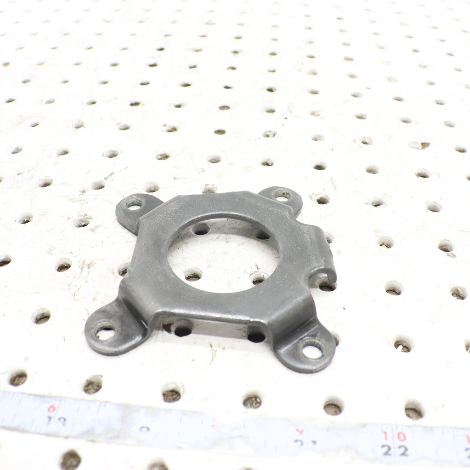 2009 Polaris Sportsman 800 Transmission Gearcase Bearing Cover Retianer 3234122