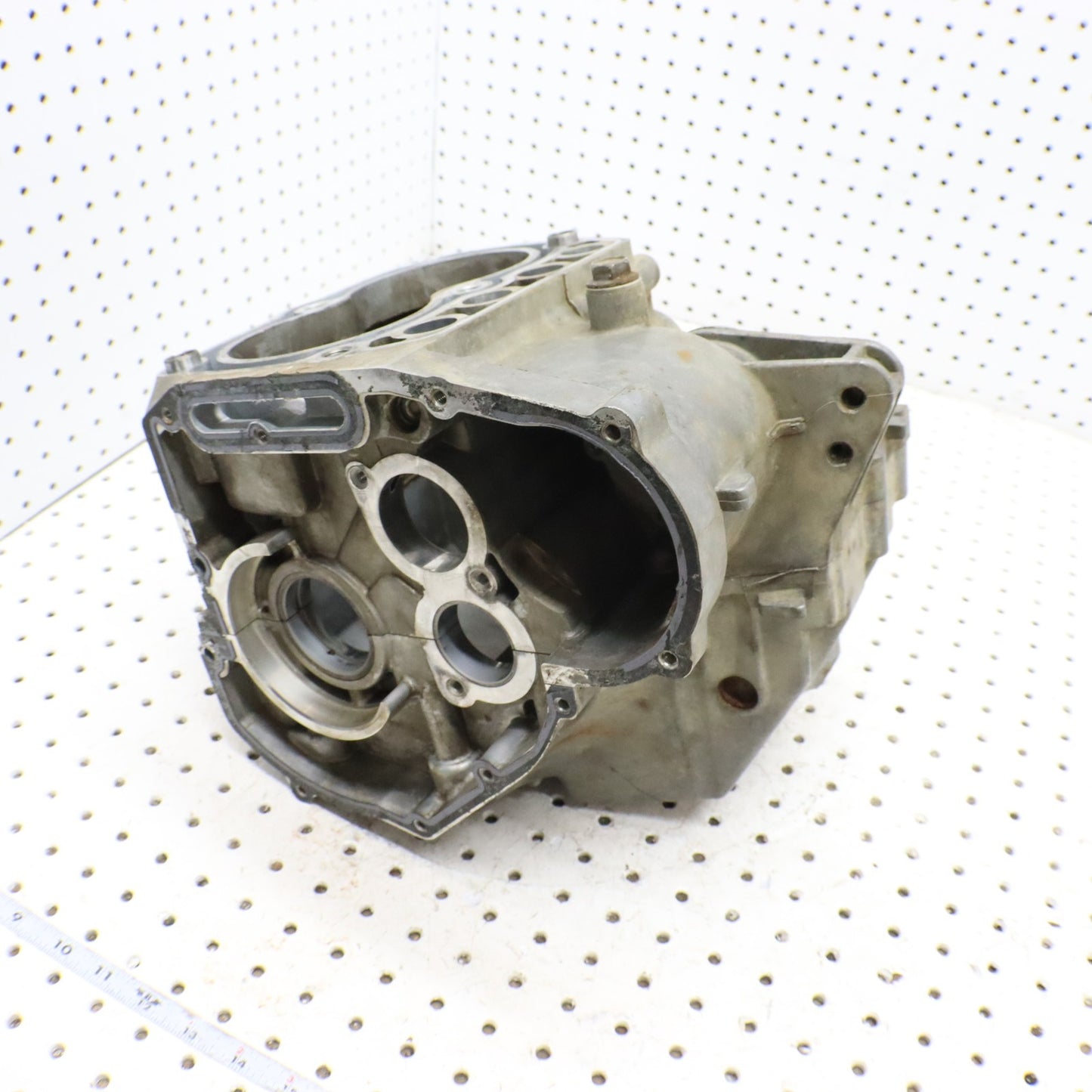 2009 Polaris Sportsman 800 Crankcase Engine Case 2203300 CRACKED !