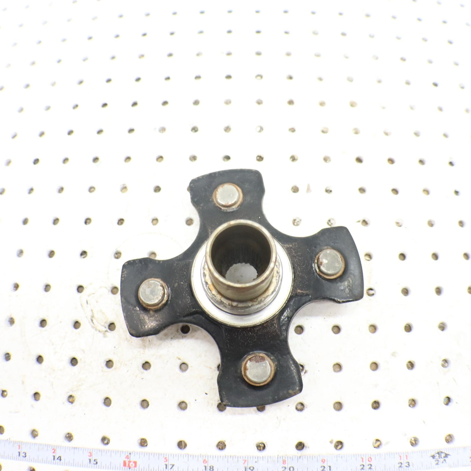 2016 SUZUKI KING QUAD 500 WHEEL HUB REAR  64110-31G10