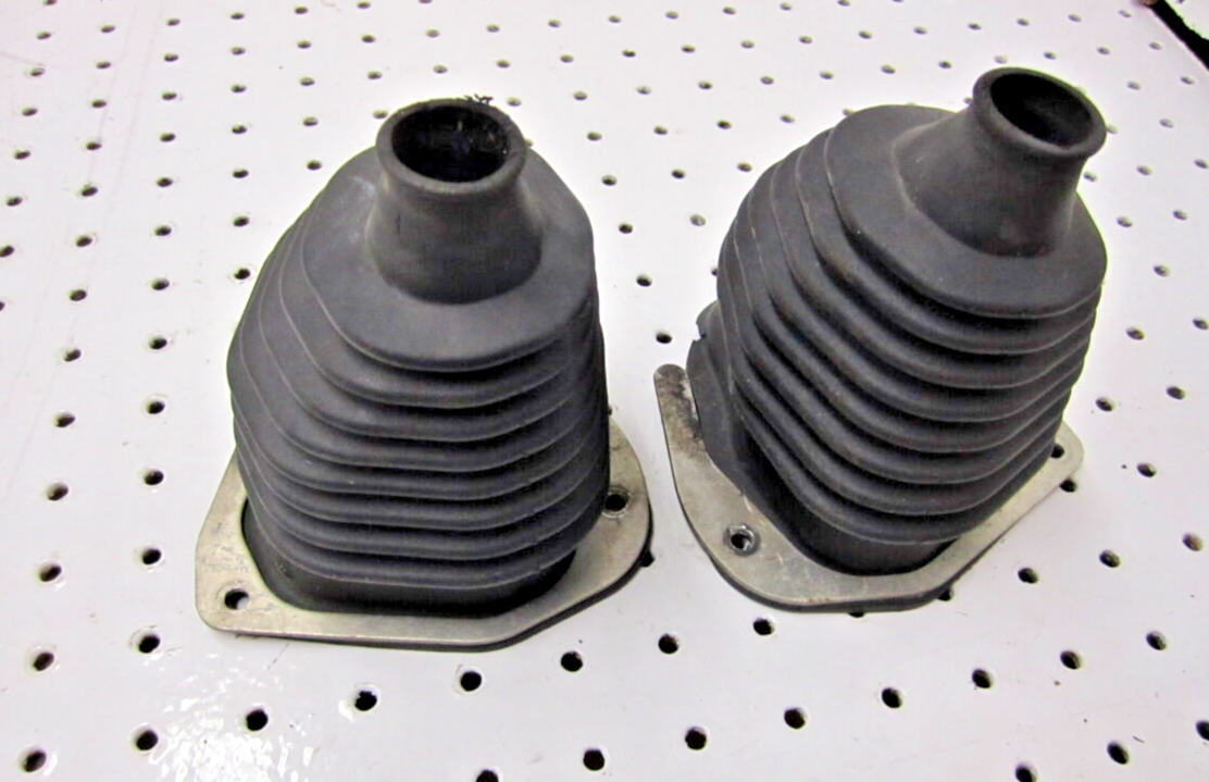 2002 POLARIS 800 RMK EDGE TIE ROD BOOTS 5433532 5433533