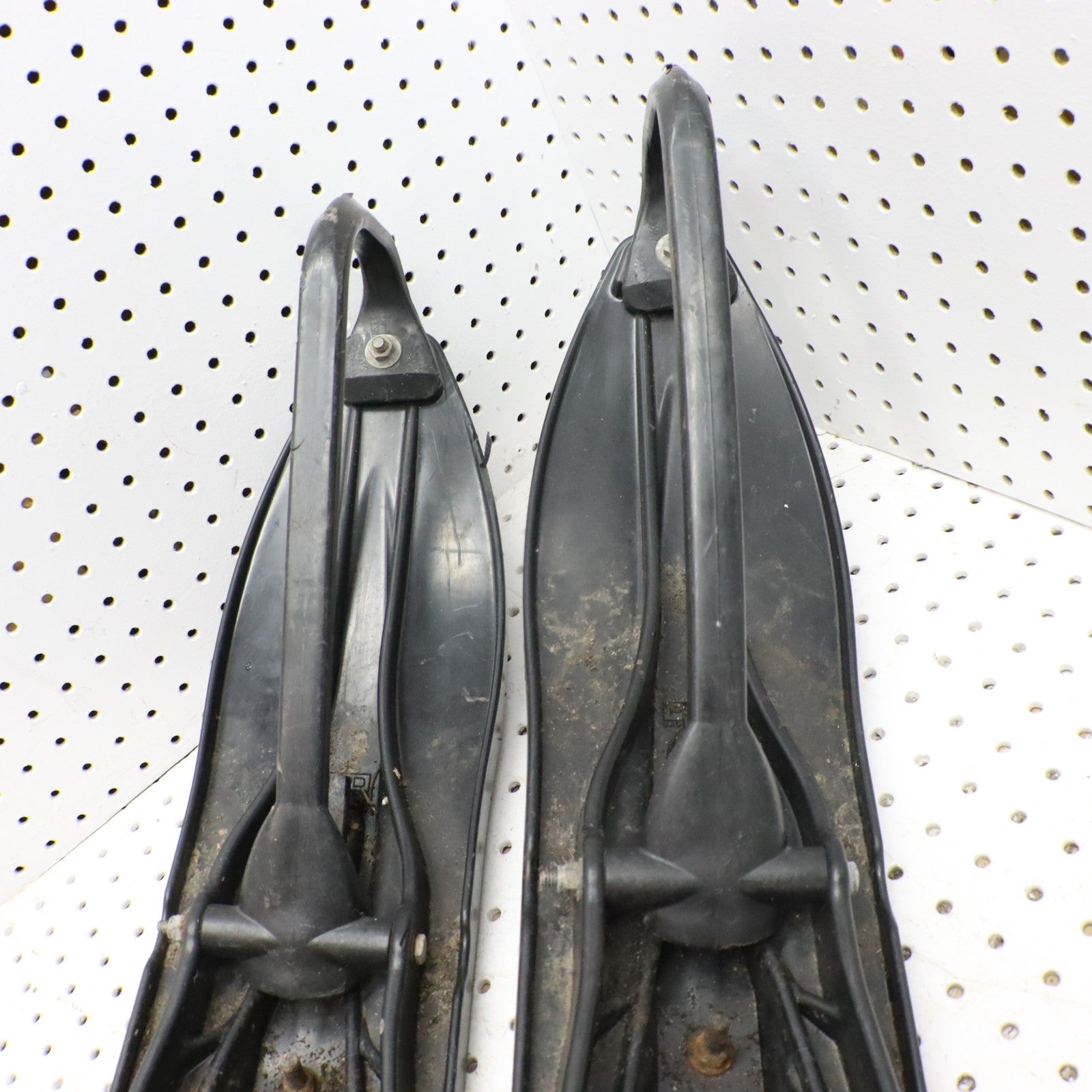 2007 Polaris Iq 600 Skis 1822933-070