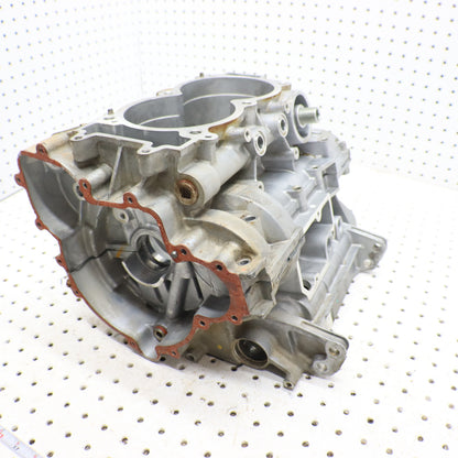 2013 Polaris Ranger Xp 900 Crank Case Engine Case 2204947, 2207371 GOOD!!