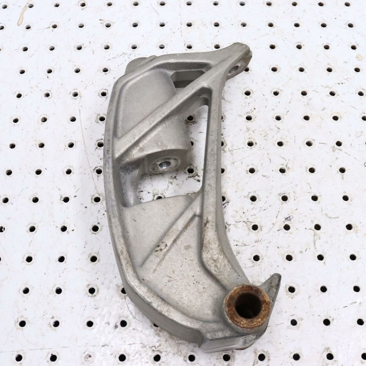 2007 POLARIS IQ 600 LEFT FRONT STEERING ARM SPINDLE KNUCKLE 1822795