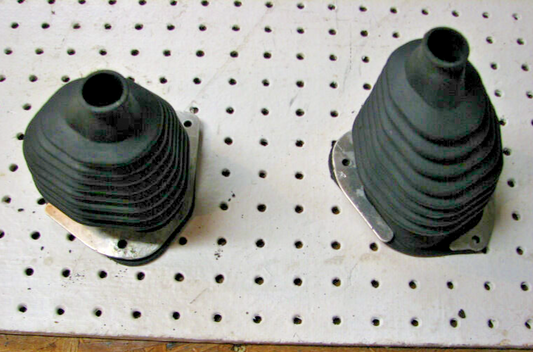 2002 POLARIS 700 RMK 151 TIE ROD BOOTS 5433532, 5433533, 5244470