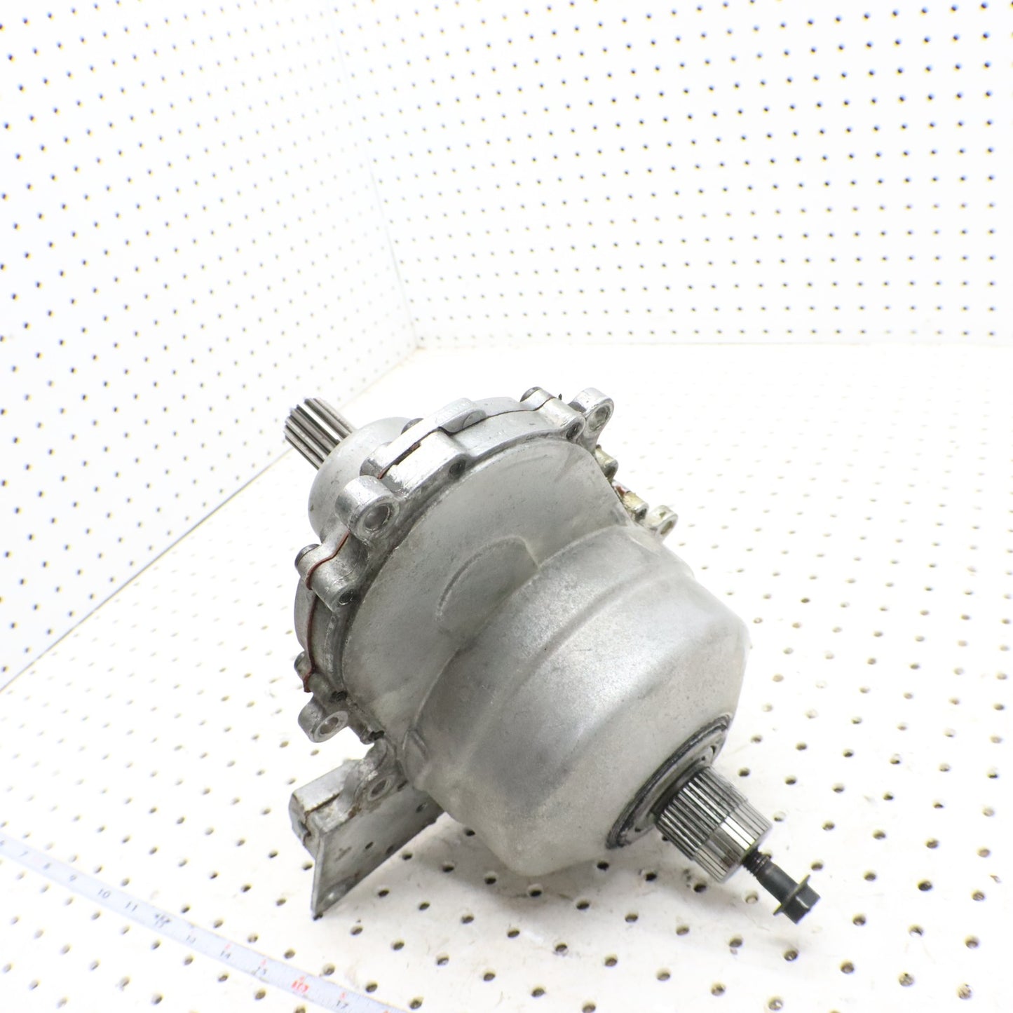 2009 Arctic Cat Crossfire R 8 Diamond Drive Gearcase Assembly 1702-084 64/56