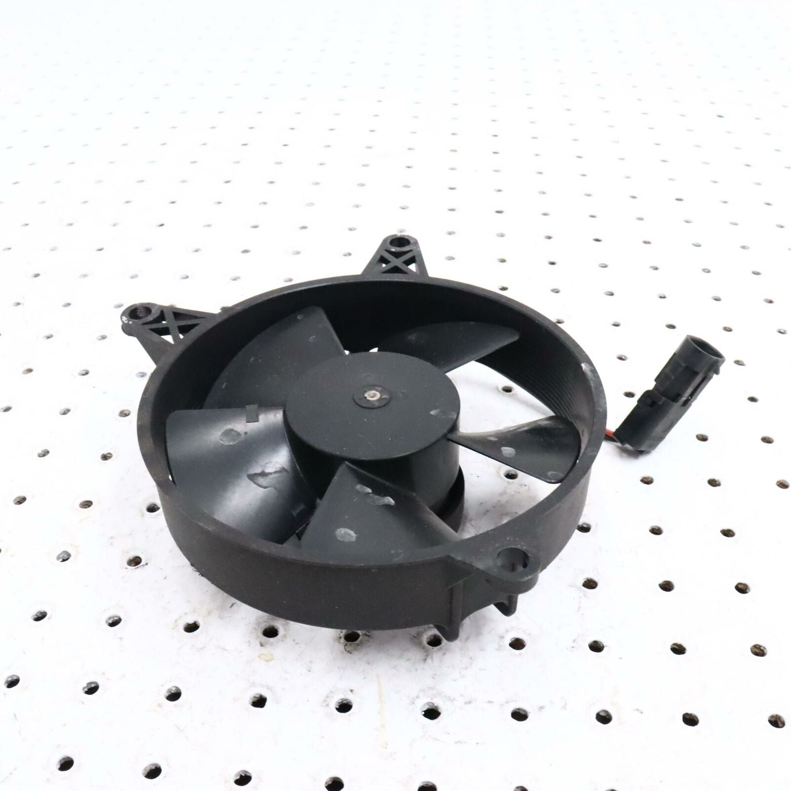 2006 POLARIS SWITCHBACK ENGINE RADIATOR COOLING FAN 2202944; 1240621