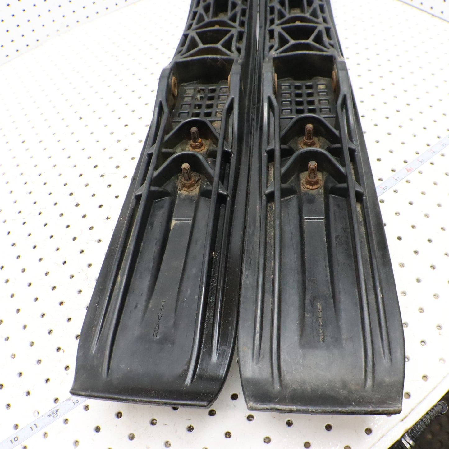 2009 Arctic Cat Crossfire R 8 Skis 2603-599 ; 2603-598 