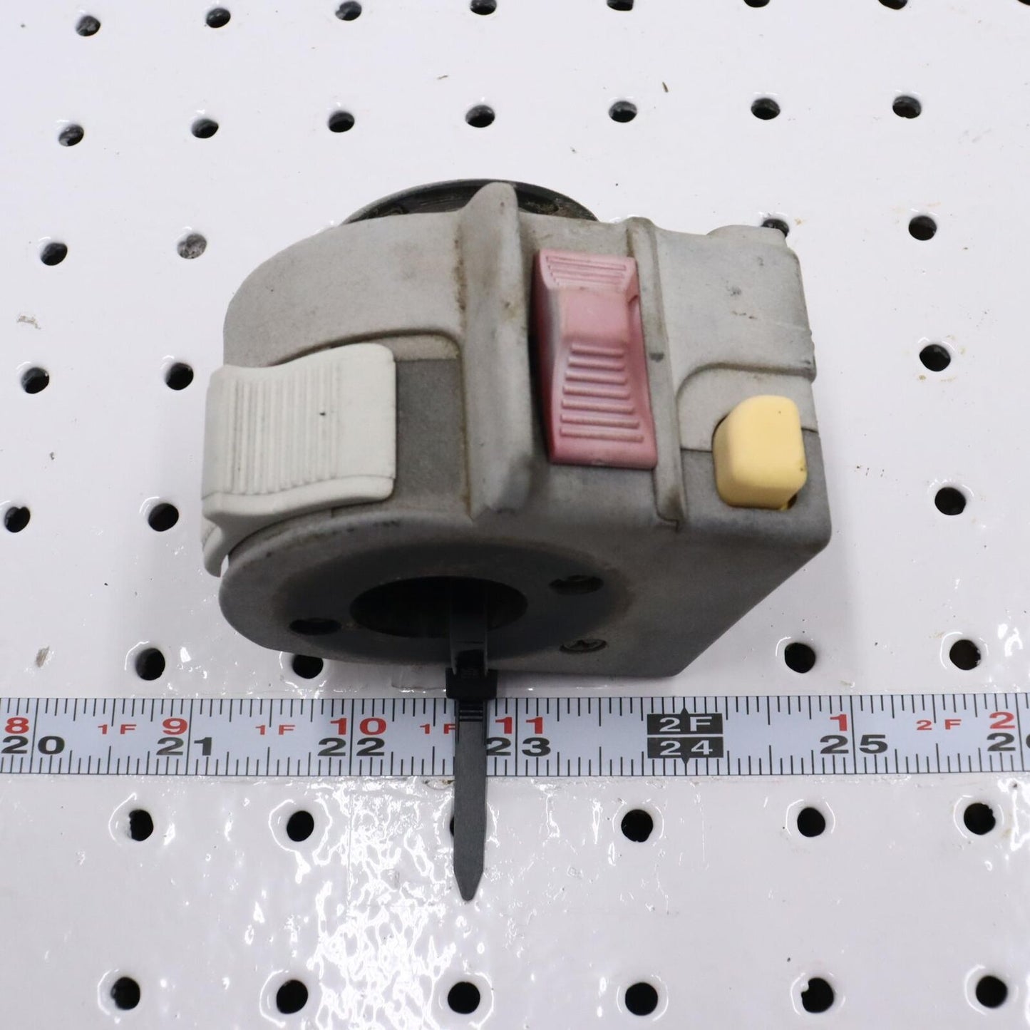 1999 POLARIS XPLORER 400 LEFT HAND CONTROL SWITCH 4010262 