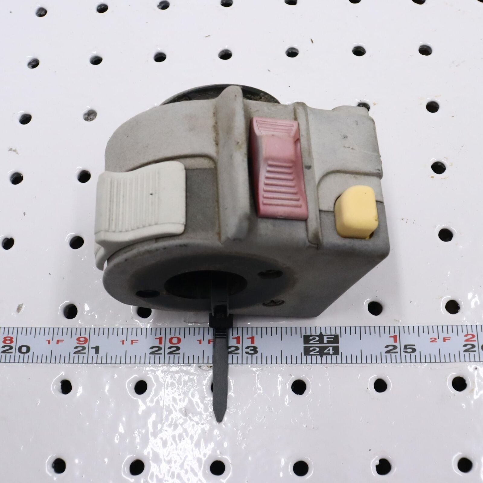 1999 POLARIS XPLORER 400 LEFT HAND CONTROL SWITCH 4010262 