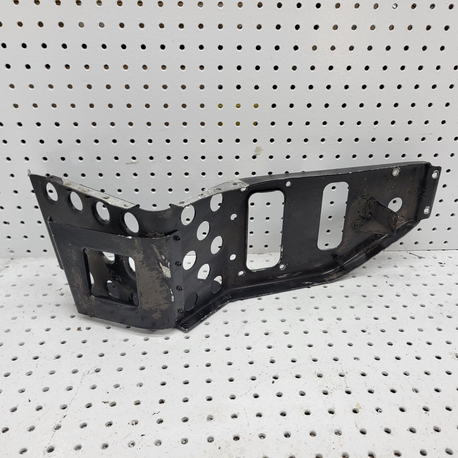 2000 ZL 700 RIGHT FOOTREST 1706-361