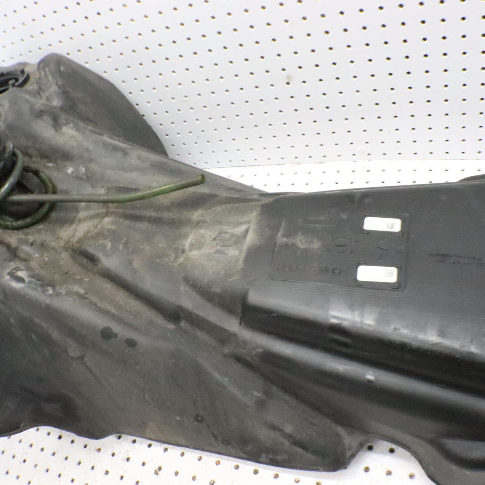 2014 ARCTIC CAT M8000 GAS TANK FUEL TANK  1770-032 1770-250