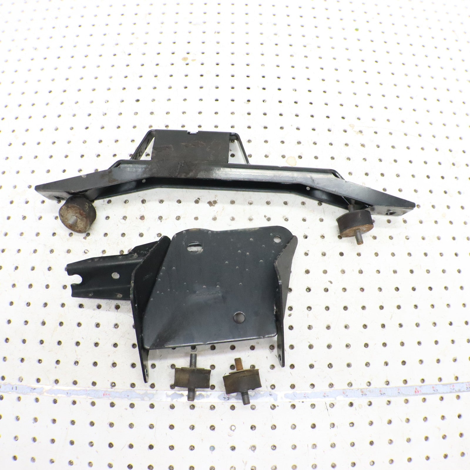 2013 Polaris Ranger 800 Engine Motor Mounts 1017391-329; 1017424-329; 3022076 