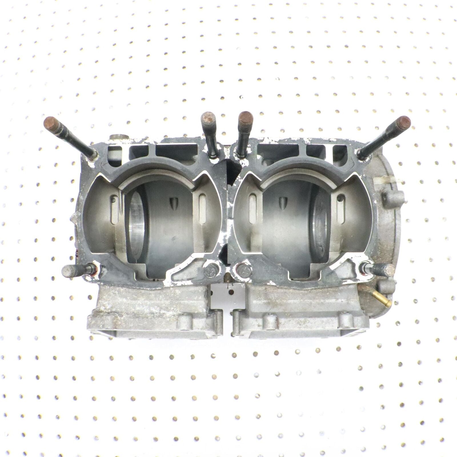 2006 POLARIS FUSION 600 CRANK CASE ENGINE CASE 1202738 2203037