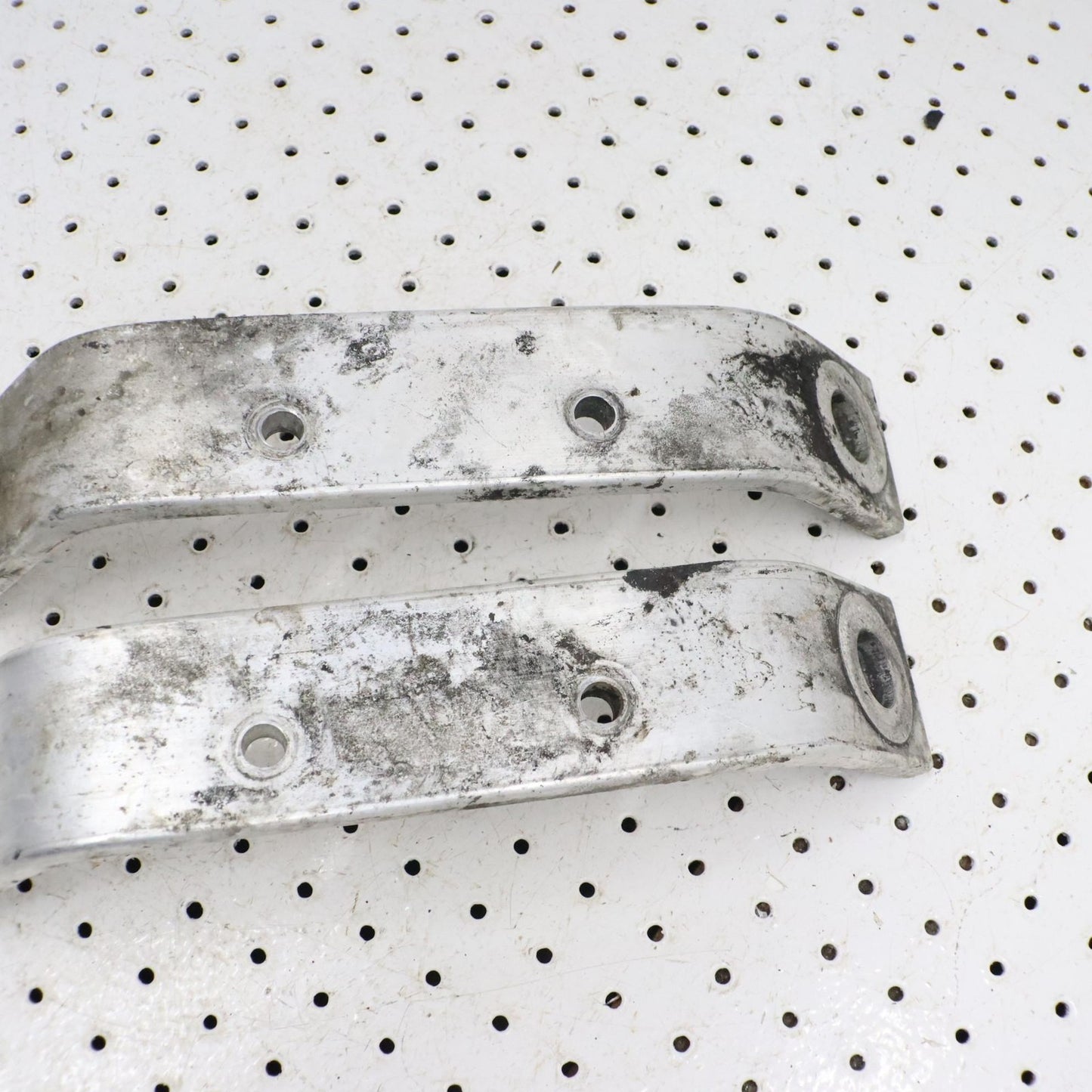 1995 Polaris Xcr 600 Motor Engine Mount 5240802; 5240801