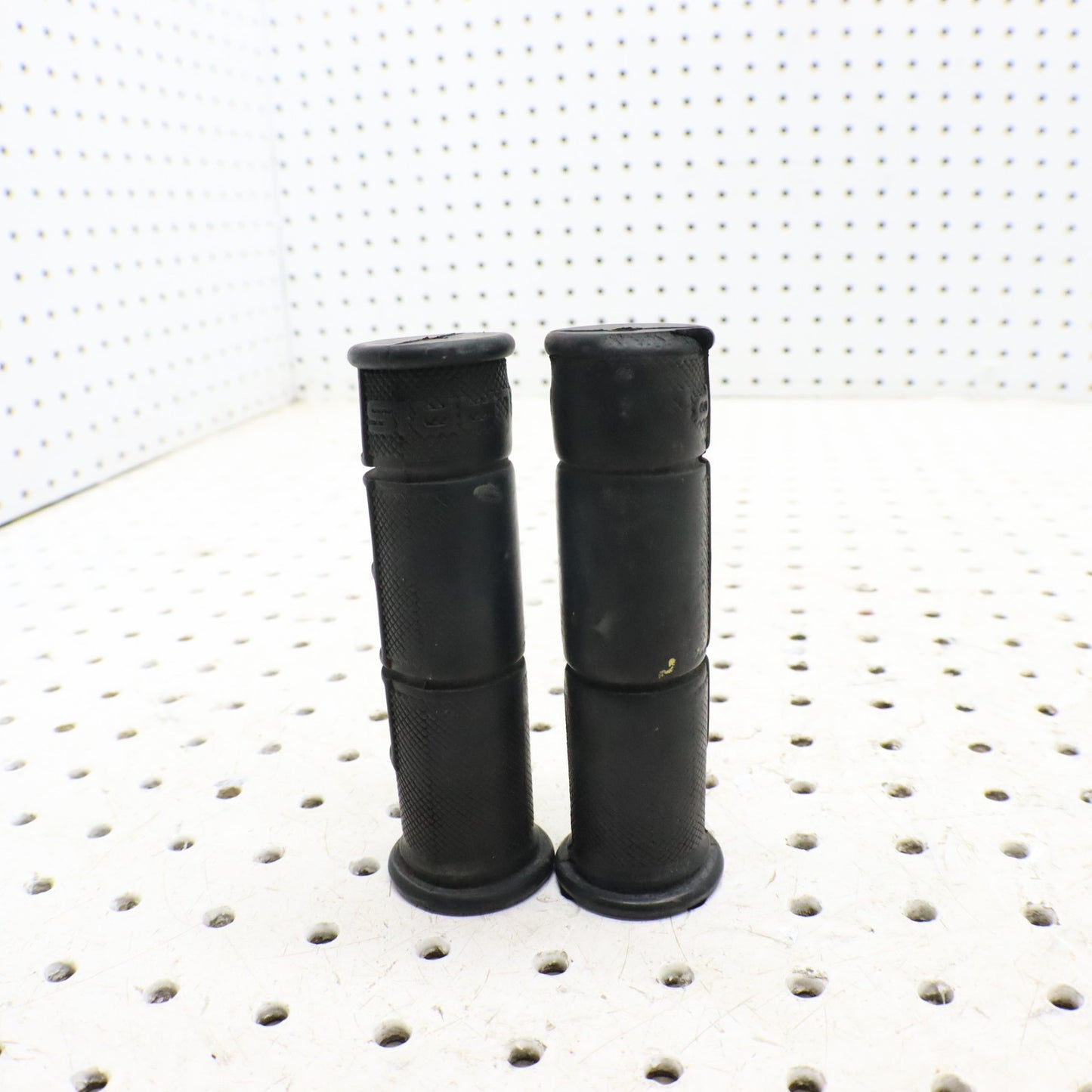 2009 Polaris Sportsman 800 Handlebar Grips 5413578-070