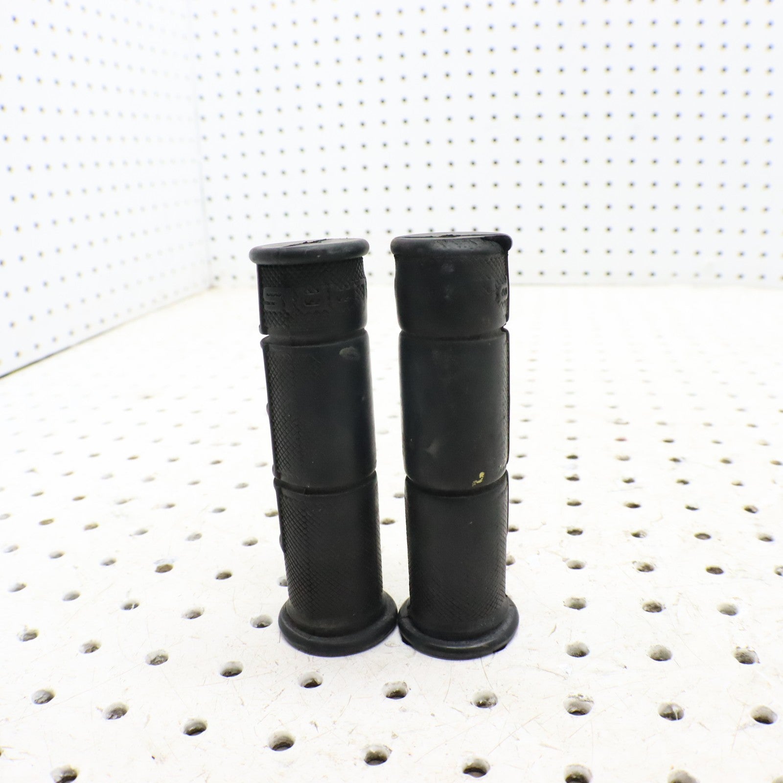 2009 Polaris Sportsman 800 Handlebar Grips 5413578-070