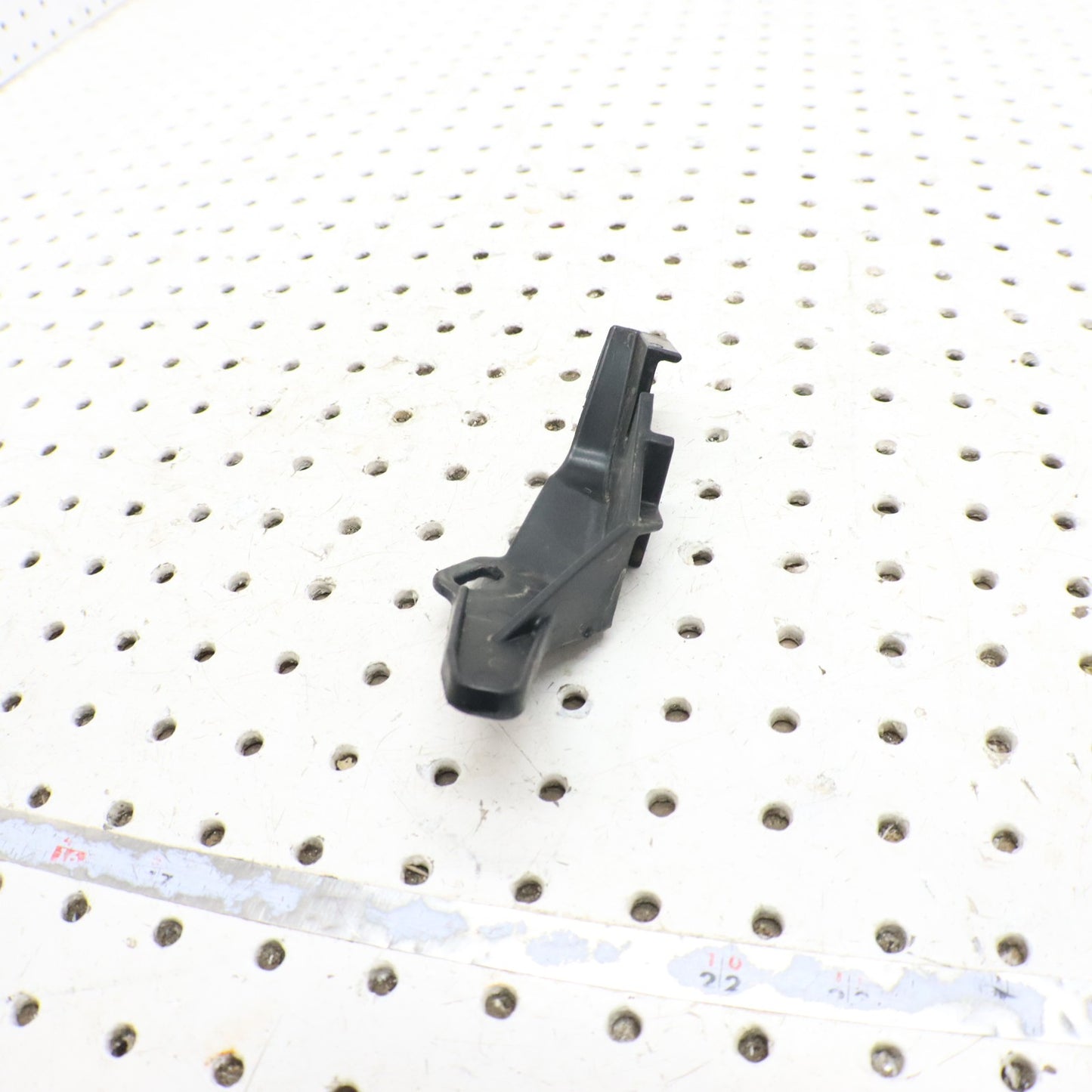 2024 Polaris Sportsman 570 Efi Eps Seat Base Mount Bracket RH 5452277