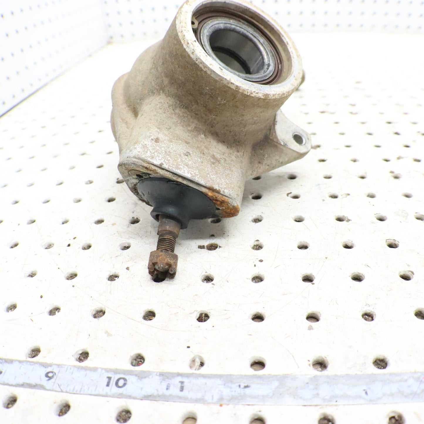 2004 Polaris Sportsman 500 Front Hub Strut LEFT 5132301 1822653