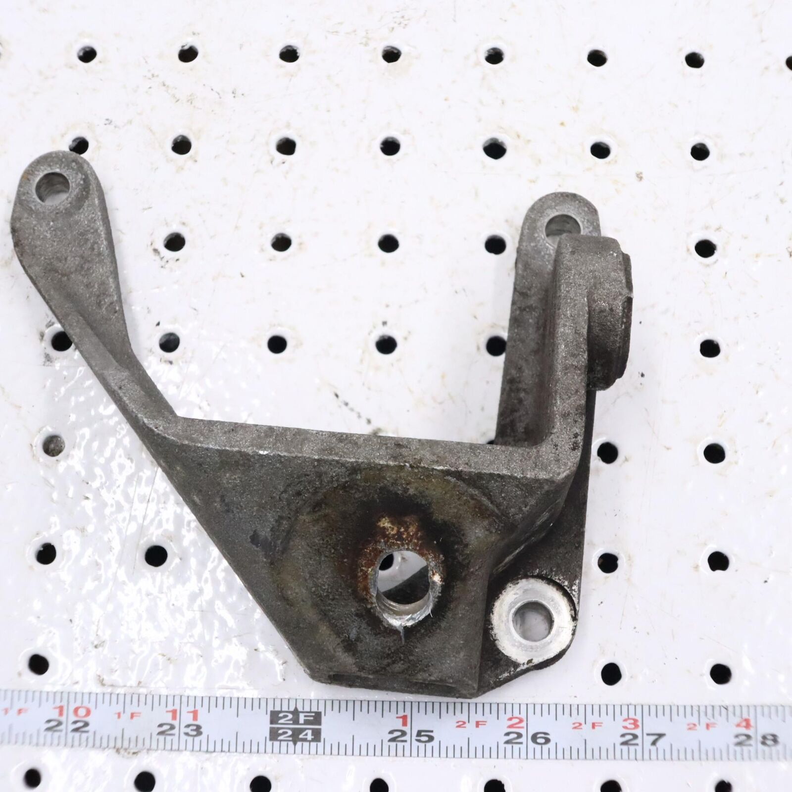 1999 ARCTIC CAT ZL 600 ENGINE MOUNT BRACKET  0708-045 