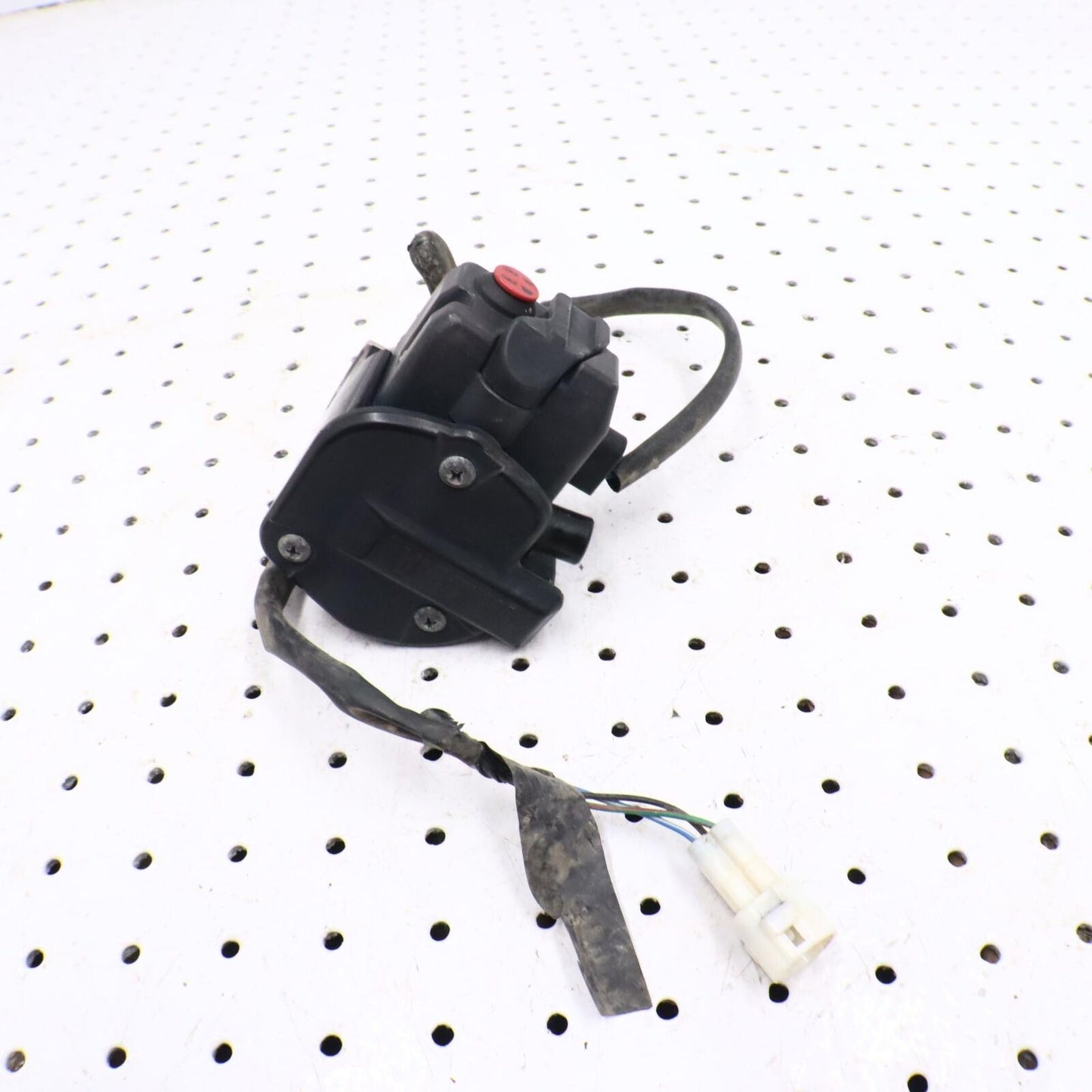 2013 YAMAHA GRIZZLY 700 THROTTLE LEVER ASSY 1HP-26250-00-00; 1HP-26250-03-00