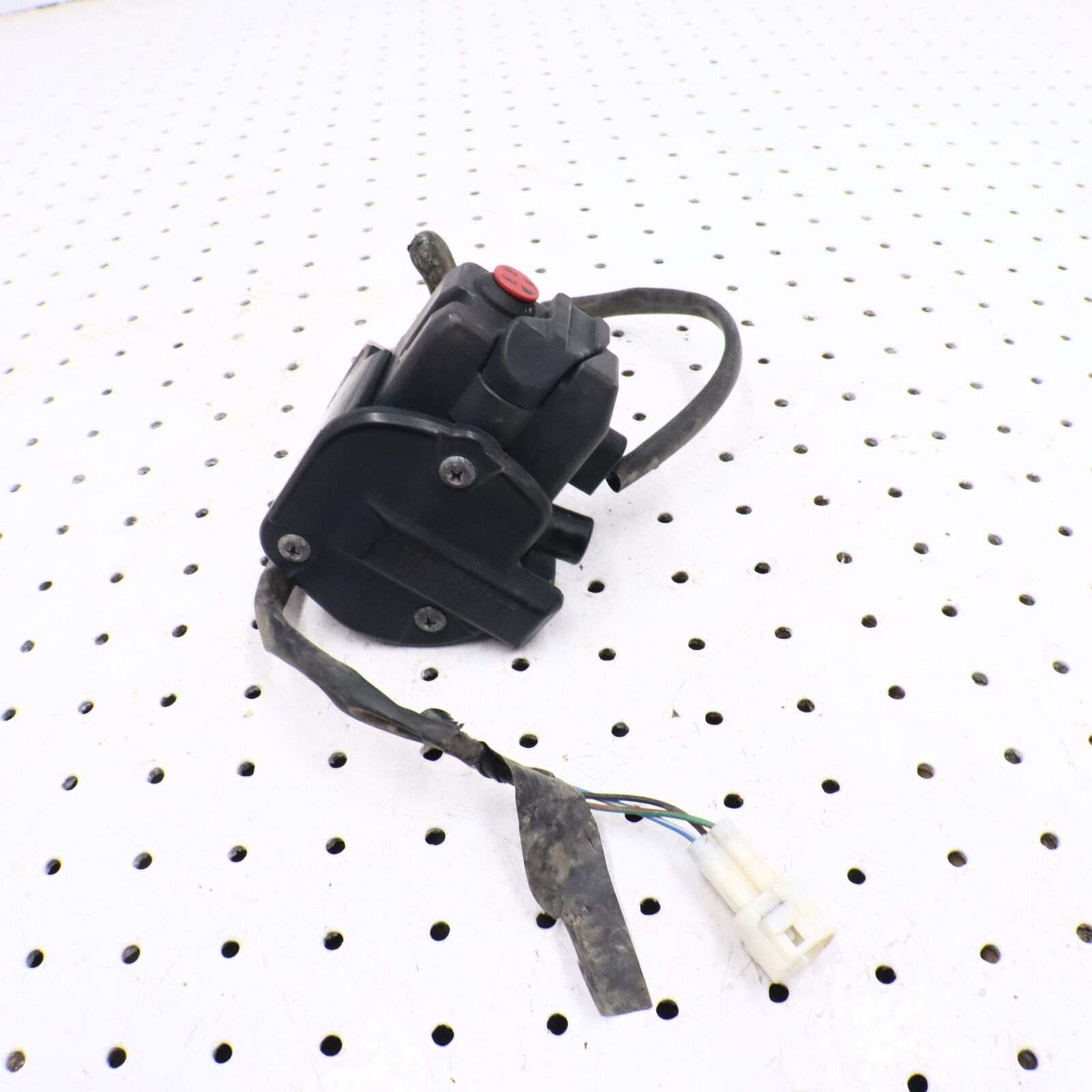 2013 YAMAHA GRIZZLY 700 THROTTLE LEVER ASSY 1HP-26250-00-00; 1HP-26250-03-00