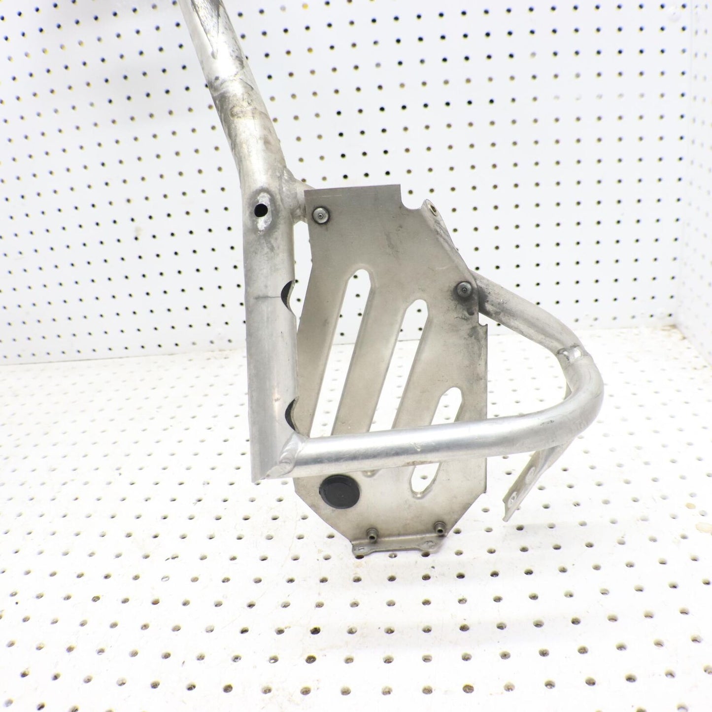 2014 POLARIS PRO RMK 800 OVER STRUCTURE FRAME TUBULAR ASSEMBLY 1018403 cracked