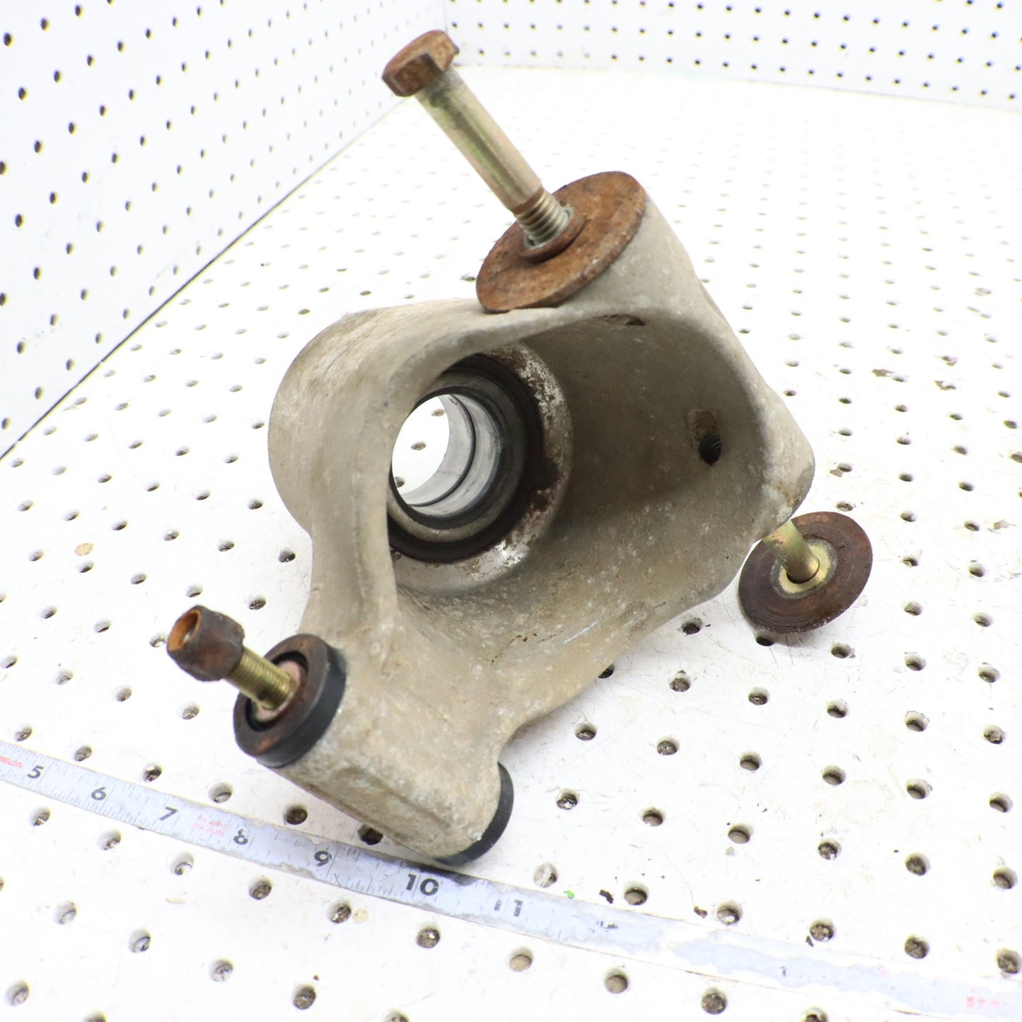 2003 Polaris Sportsman 600 left Bearing Carrier Knuckle Rear 5133663; 5134206 