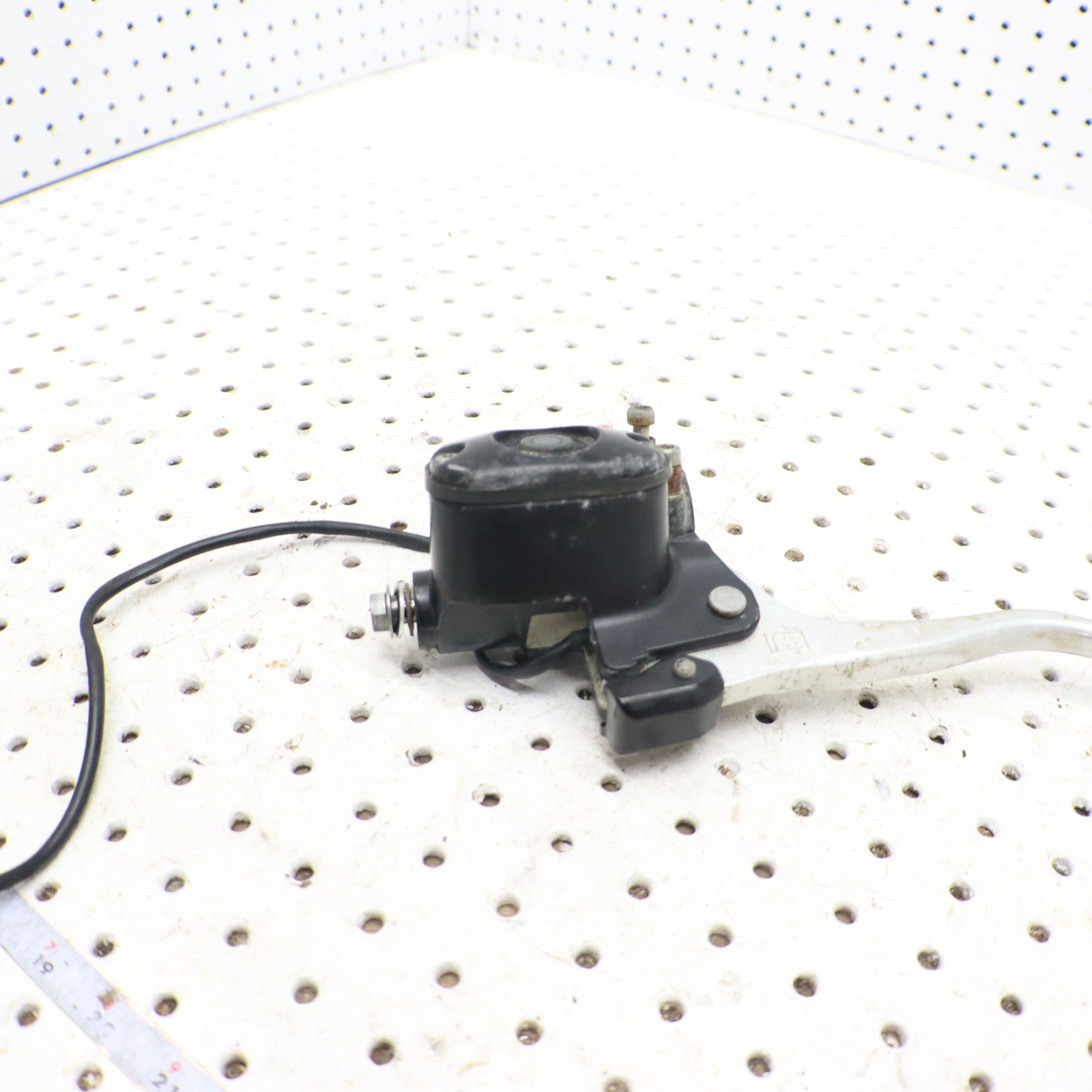 2009 Polaris Sportsman Xp 850 Hand Brake Master Cylinder 2203051 2010440