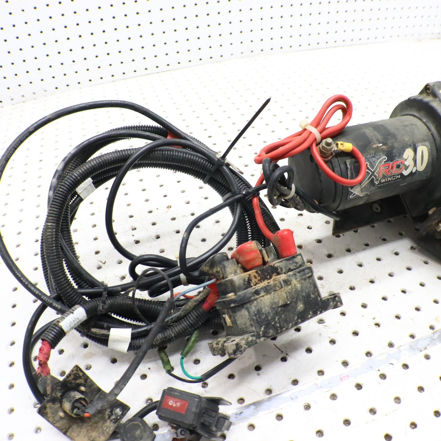 2012 Polaris Sportsman 500 SMITTYBILT XRC 3.0 3000LB WINCH MOUNT AND WIRING