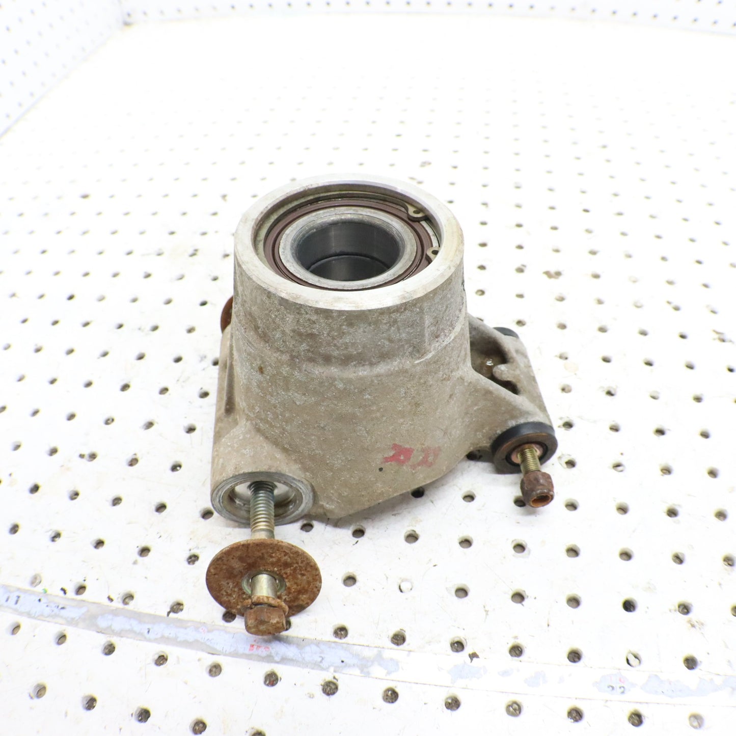 2003 Polaris Sportsman 600 RIGHT Bearing Carrier Knuckle Rear 5133663 5134206