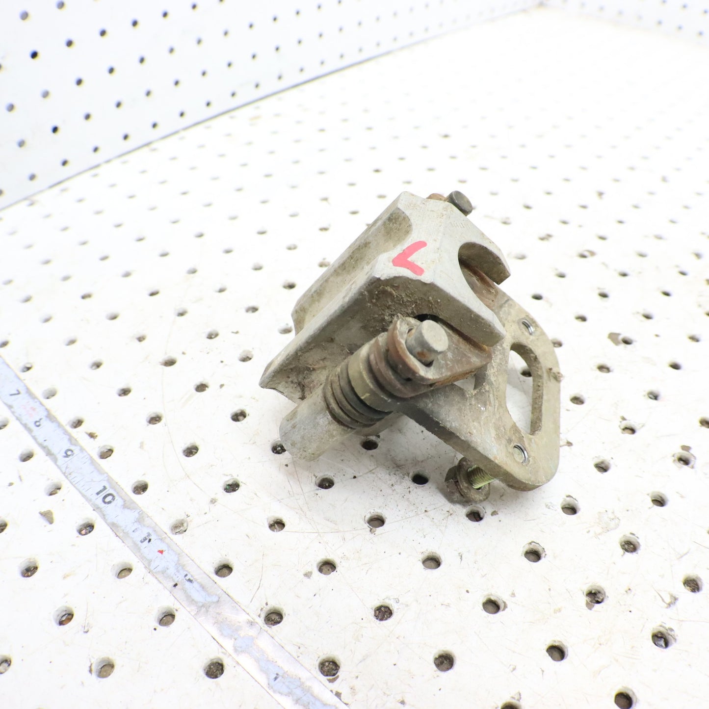1998 Polaris Xplorer 400l Brake Caliper Front left 1910234 1910309