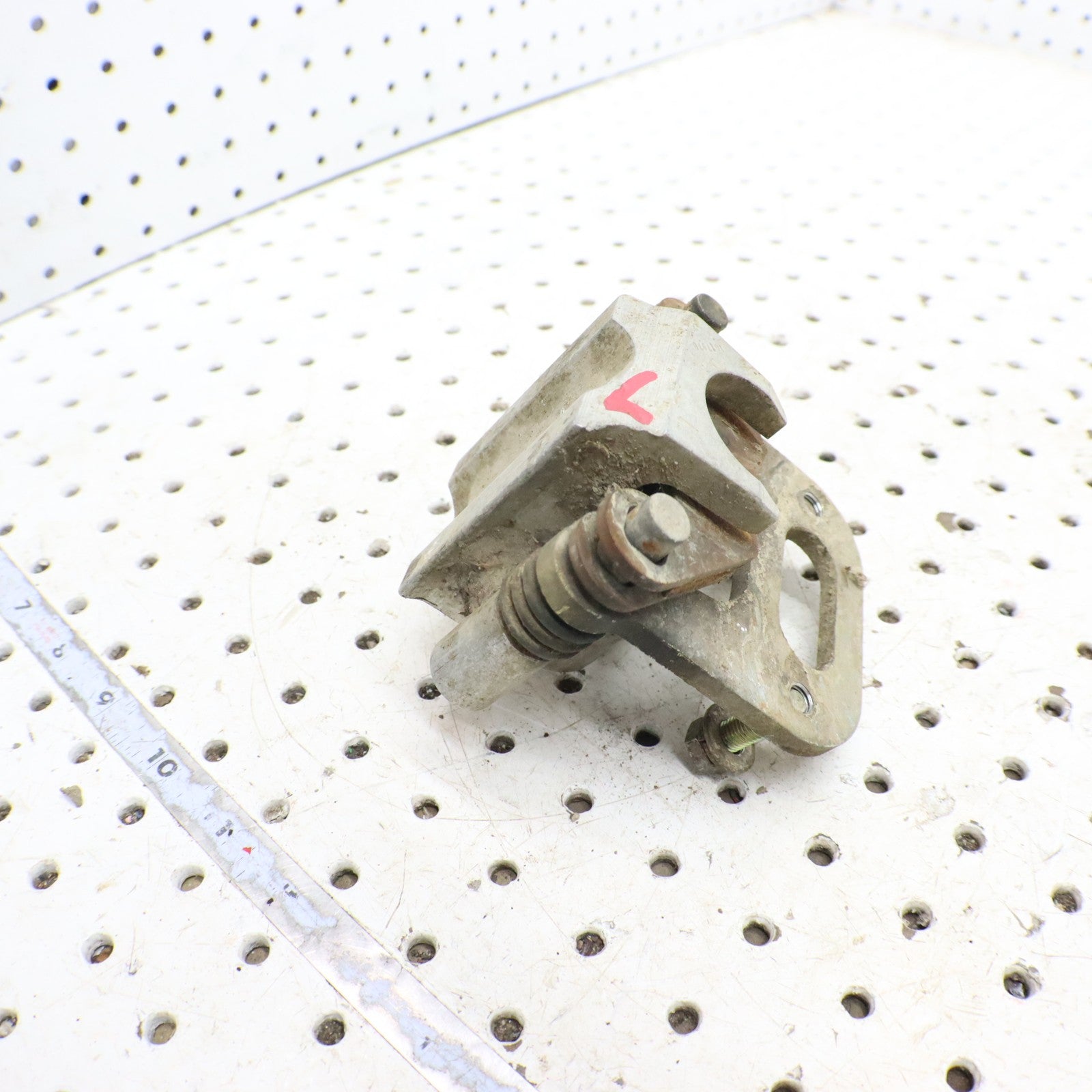 1998 Polaris Xplorer 400l Brake Caliper Front left 1910234 1910309