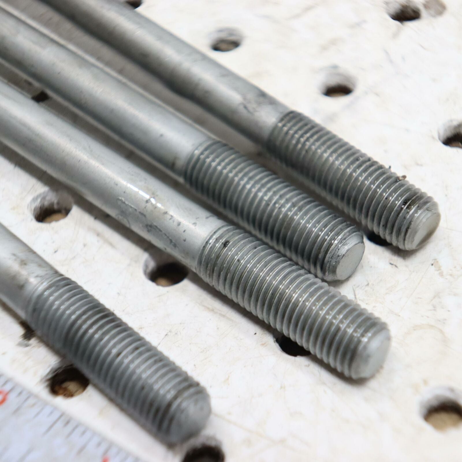 2000 POLARIS MAGNUM 325 CYLINDER HEAD BOLTS 3086418