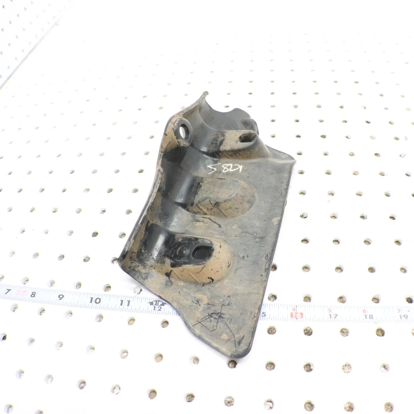2016 SUZUKI KING QUAD 500 CV JOINT SHIELD GUARD F L 54904-31G00; 54904-31G01