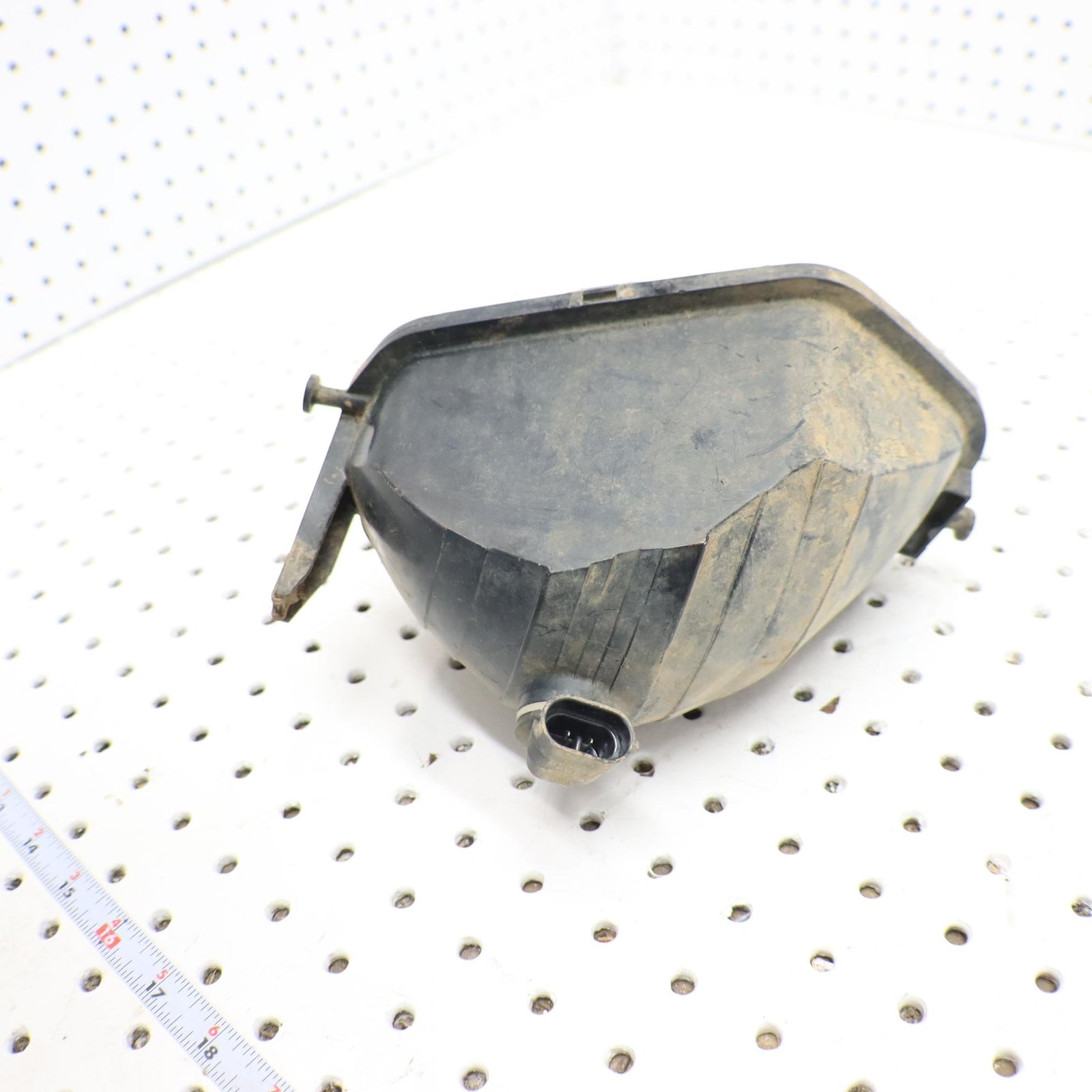 2016 POLARIS SPORTSMAN 570 HEADLIGHT HEAD LIGHT BUMPER RIGHT 2410616