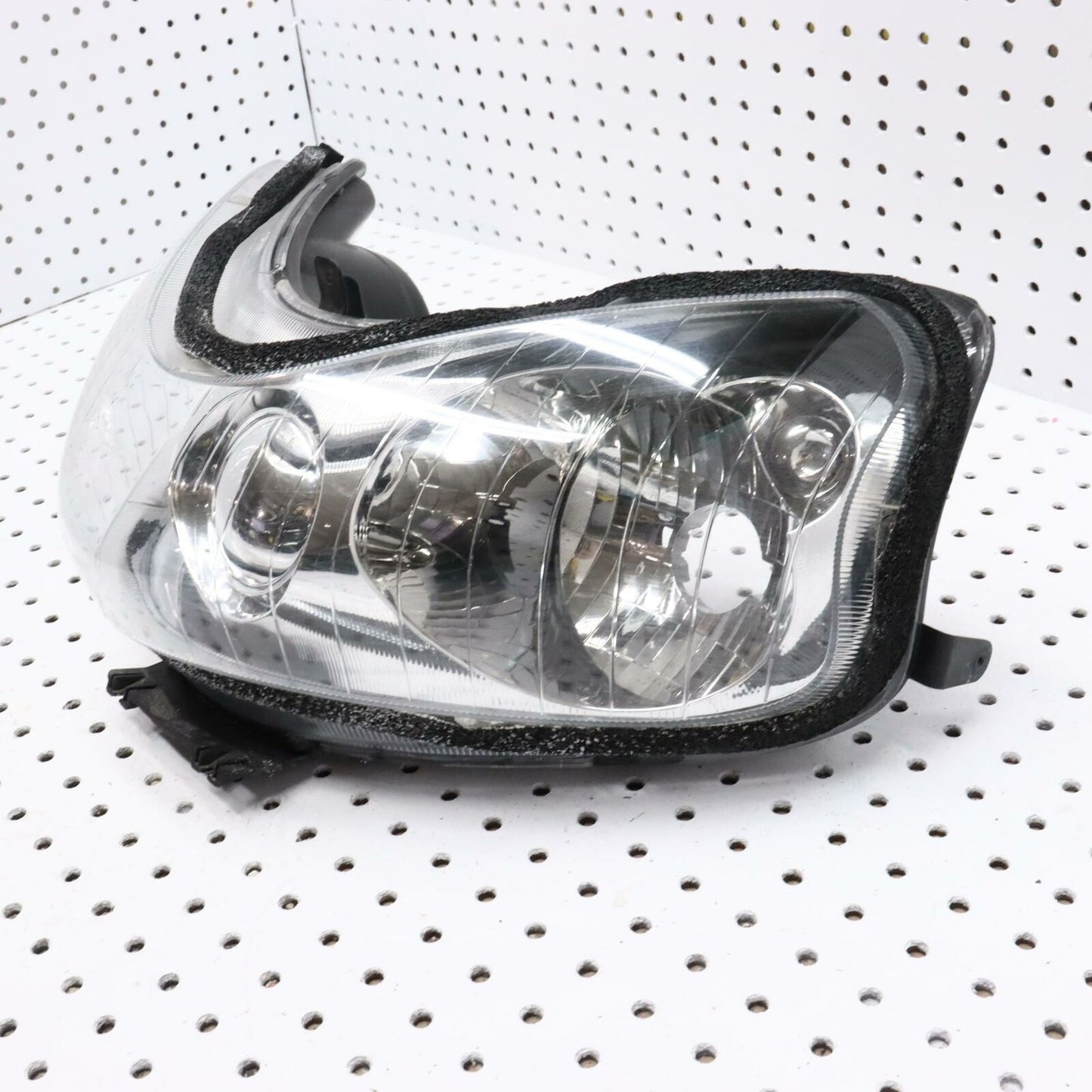 2006 POLARIS CLASSIC 700 HEADLIGHT 2410397